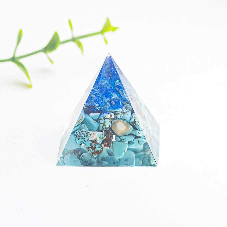 Natural Crystal Gravel Glue 3cm Pyramid