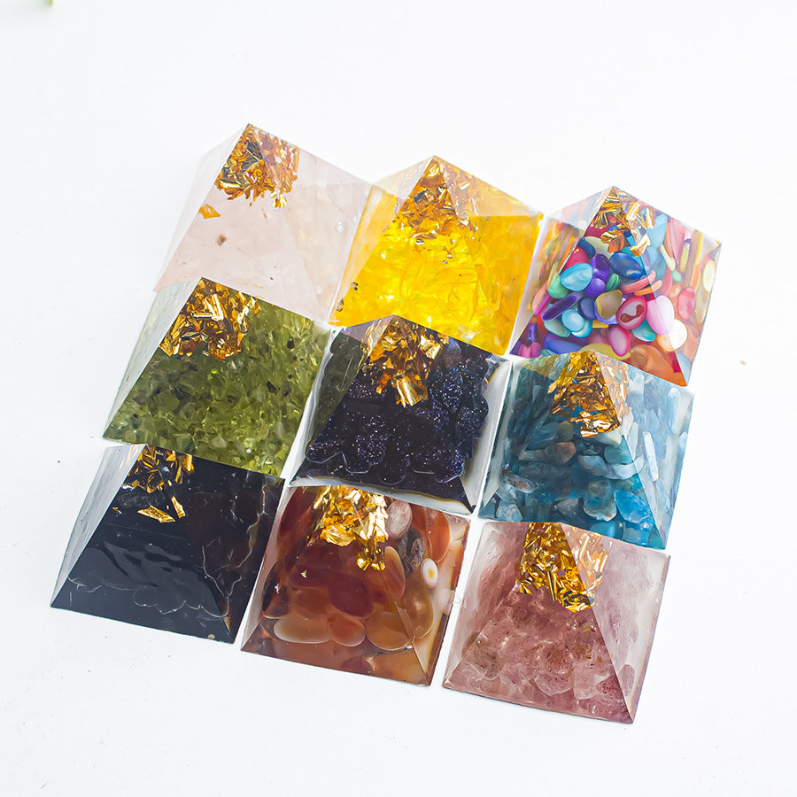 Natural Crystal Gravel Glue 3cm Pyramid