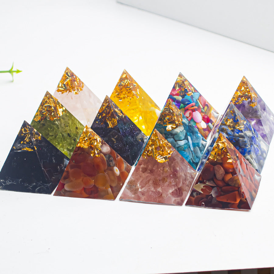 Natural Crystal Gravel Glue 3cm Pyramid